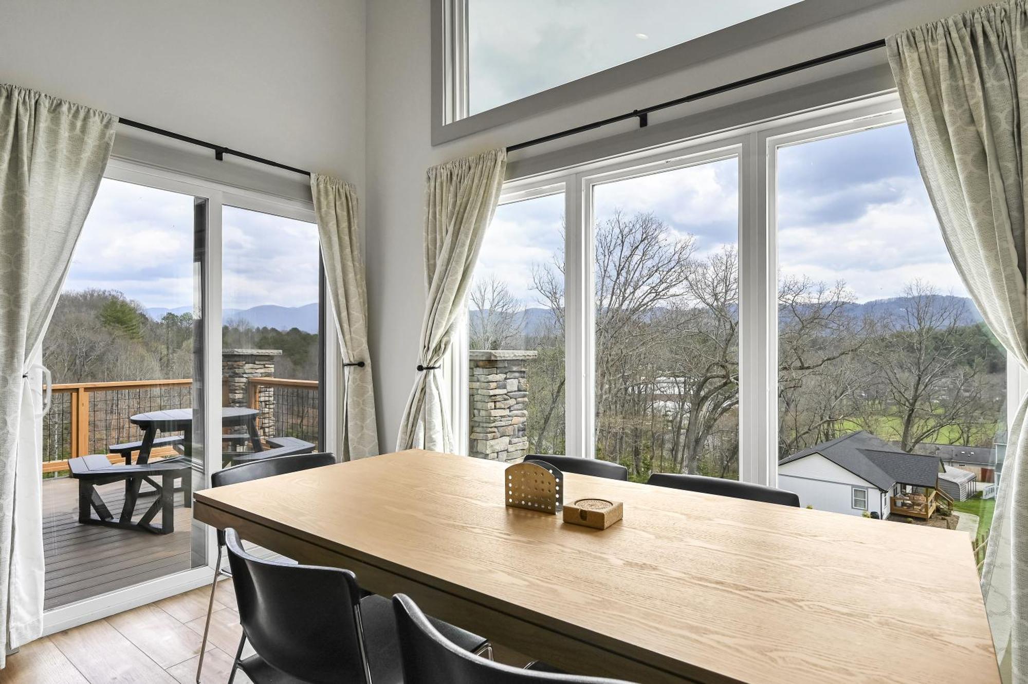 הוילה Weaverville Mon Tresor, Modern Mountain Views With Deck מראה חיצוני תמונה